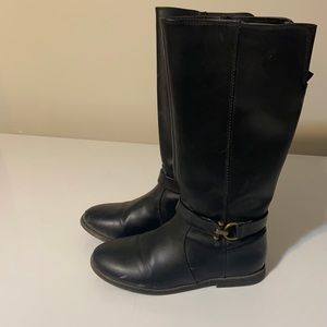 Kids size 3 boots